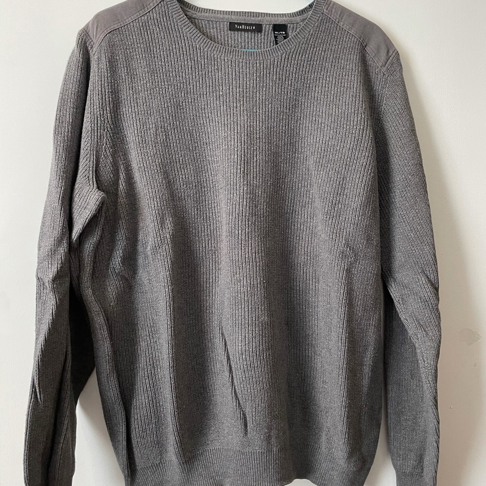Van-Heusen Sweater XL Gray